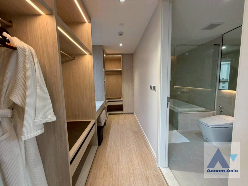 16  3 br Apartment for rent and sale in Sukhumvit ,Bangkok BTS Asok at New Modern Apartment 750m from Asok Interchange AA45031