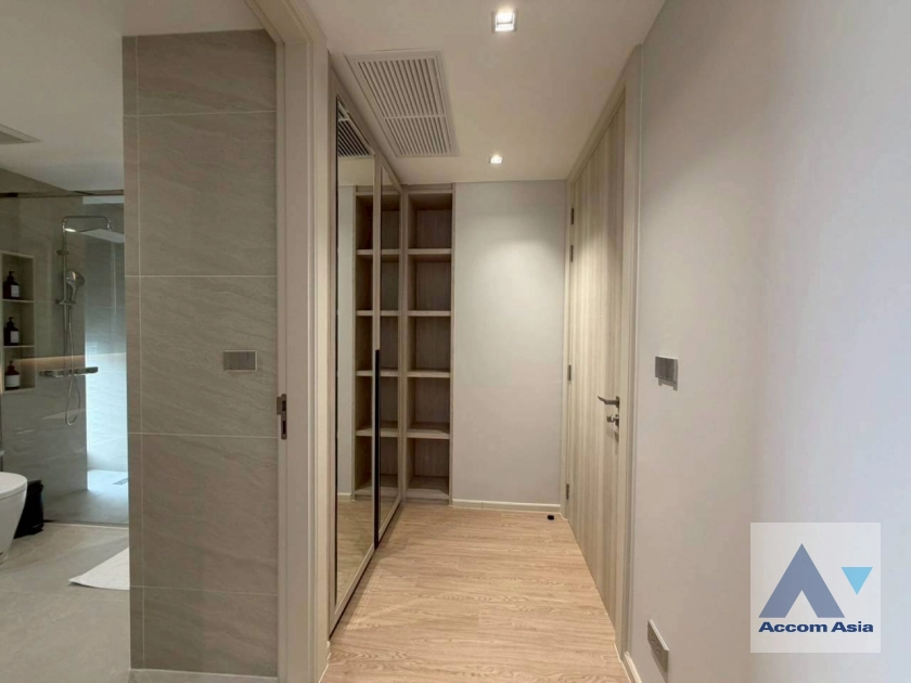 20  3 br Apartment for rent and sale in Sukhumvit ,Bangkok BTS Asok at New Modern Apartment 750m from Asok Interchange AA45031