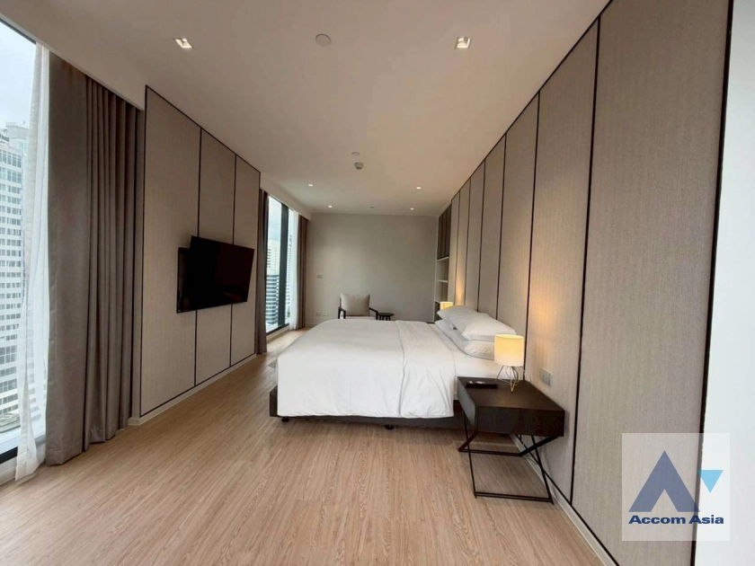 10  3 br Apartment for rent and sale in Sukhumvit ,Bangkok BTS Asok at New Modern Apartment 750m from Asok Interchange AA45031