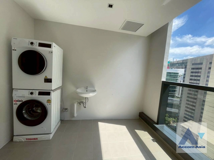 13  4 br Apartment for rent and sale in Sukhumvit ,Bangkok BTS Asok at New Modern Apartment 750m from Asok Interchange AA45032