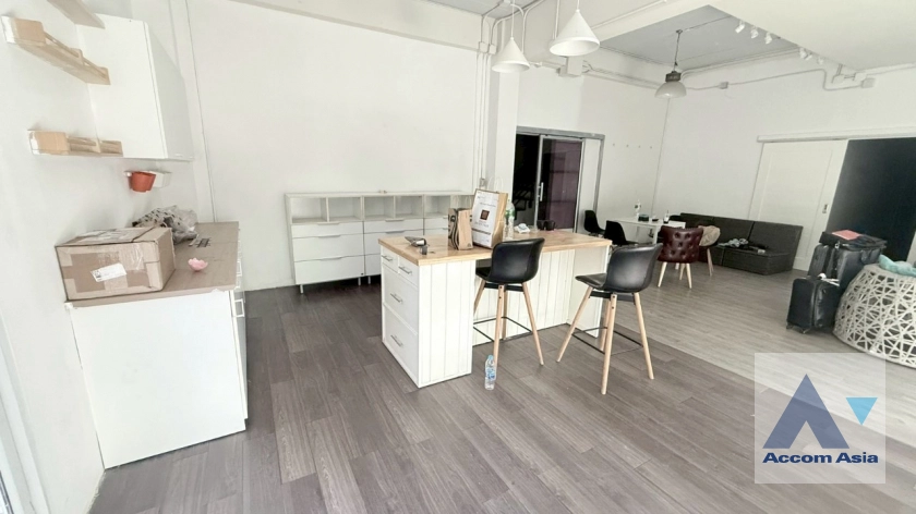  1  House for rent and sale in Sukhumvit ,Bangkok BTS Punnawithi AA45036