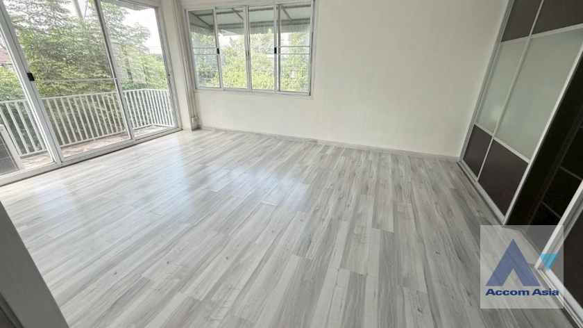 11  House for rent and sale in Sukhumvit ,Bangkok BTS Punnawithi AA45036