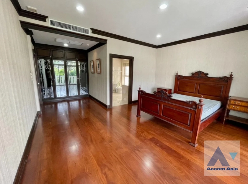 9  5 br House For Rent in Lat Phrao ,Bangkok MRT Lat Phrao AA45038