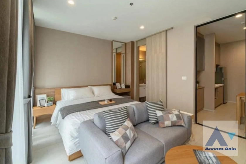 unit 1 Bedroom  Condominium For Rent in Ploenchit, Bangkok  near BTS Ploenchit (AA45040)