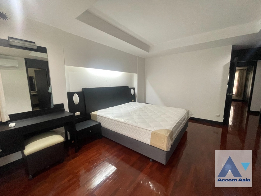 9  3 br Apartment For Rent in Sukhumvit ,Bangkok BTS Thong Lo at Pet-Friendly, Cozy and Serene Serviced Apartment in Thonglor AA45045