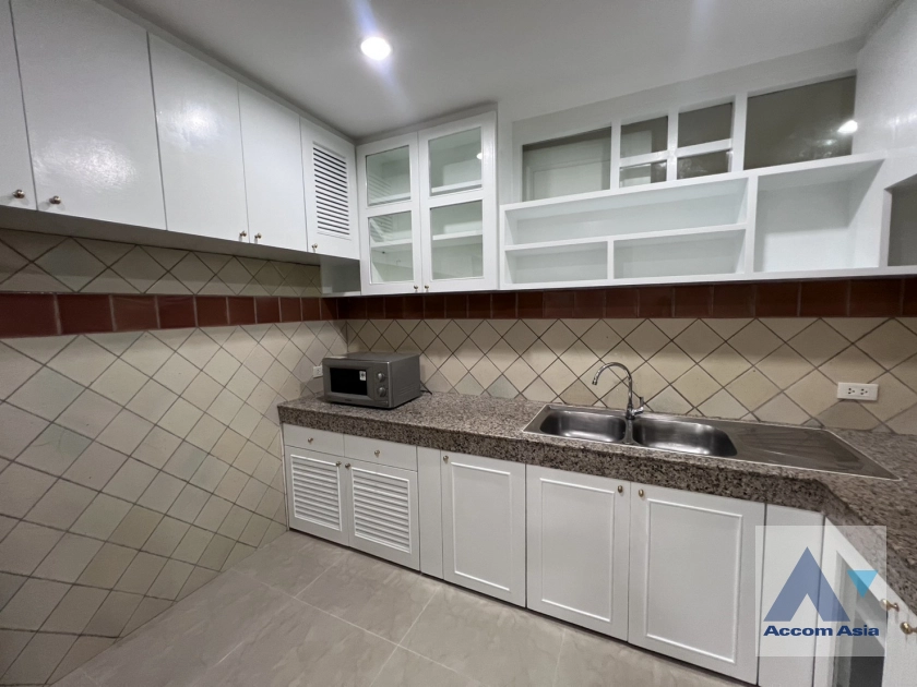 11  3 br Apartment for rent and sale in Sukhumvit ,Bangkok BTS Phrom Phong at Good maintained AA45046