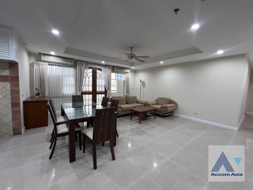 4  3 br Apartment for rent and sale in Sukhumvit ,Bangkok BTS Phrom Phong at Good maintained AA45046