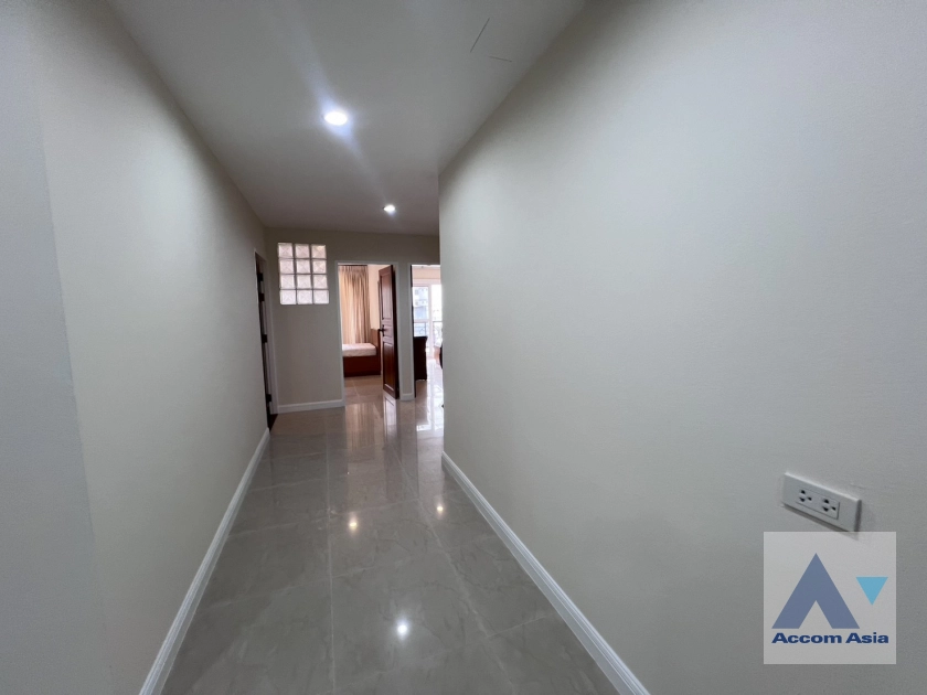 13  3 br Apartment for rent and sale in Sukhumvit ,Bangkok BTS Phrom Phong at Good maintained AA45046