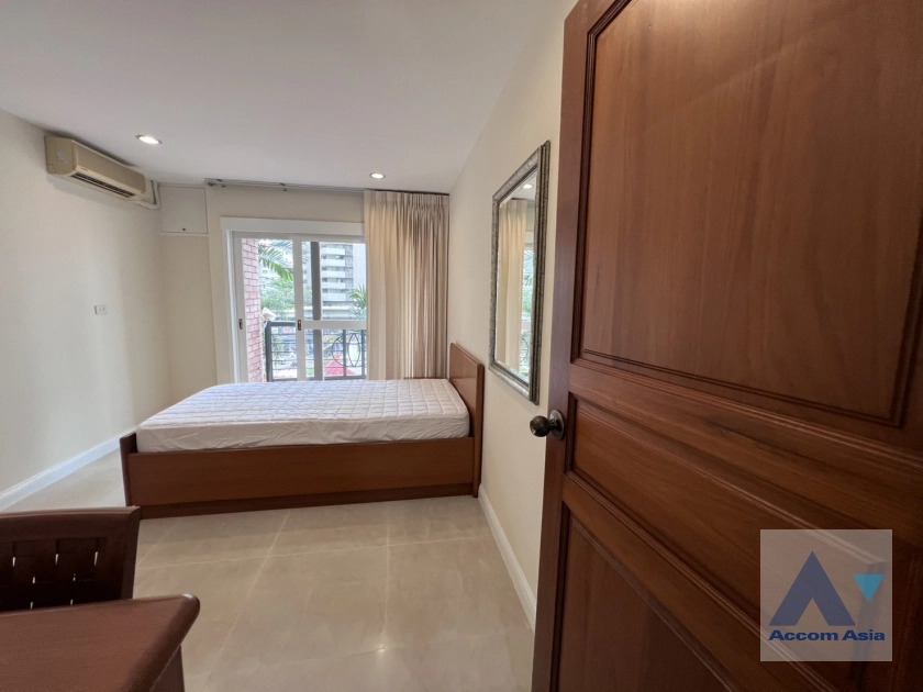 17  3 br Apartment for rent and sale in Sukhumvit ,Bangkok BTS Phrom Phong at Good maintained AA45046
