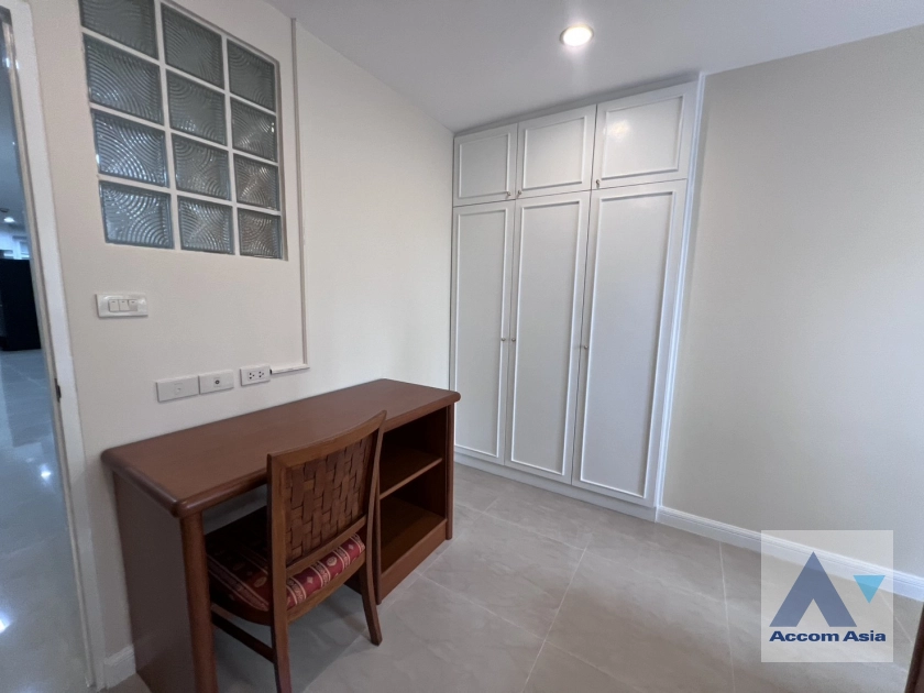 20  3 br Apartment for rent and sale in Sukhumvit ,Bangkok BTS Phrom Phong at Good maintained AA45046