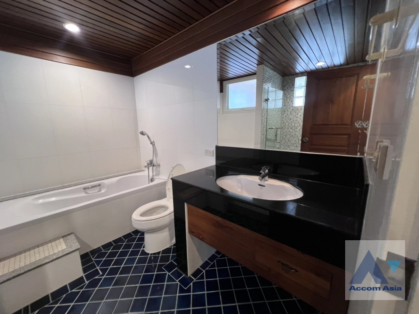 23  3 br Apartment for rent and sale in Sukhumvit ,Bangkok BTS Phrom Phong at Good maintained AA45046