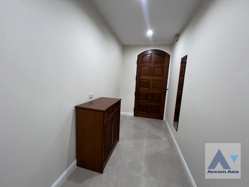 22  3 br Apartment for rent and sale in Sukhumvit ,Bangkok BTS Phrom Phong at Good maintained AA45046