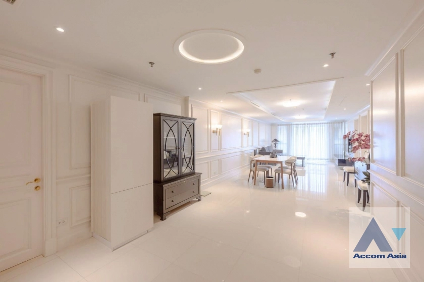 unit 2 Bedrooms  Condominium For Rent in Sukhumvit, Bangkok  near BTS Nana (AA45052)