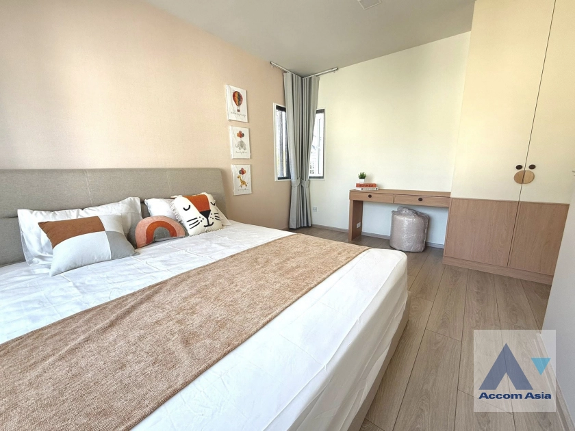 11  4 br House for rent and sale in Samutprakan ,Samutprakan  at Villaggio 3 Srinakarin Bangna AA45053