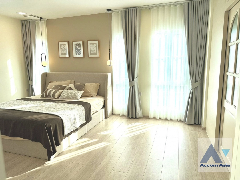 10  4 br House for rent and sale in Samutprakan ,Samutprakan  at Villaggio 3 Srinakarin Bangna AA45053