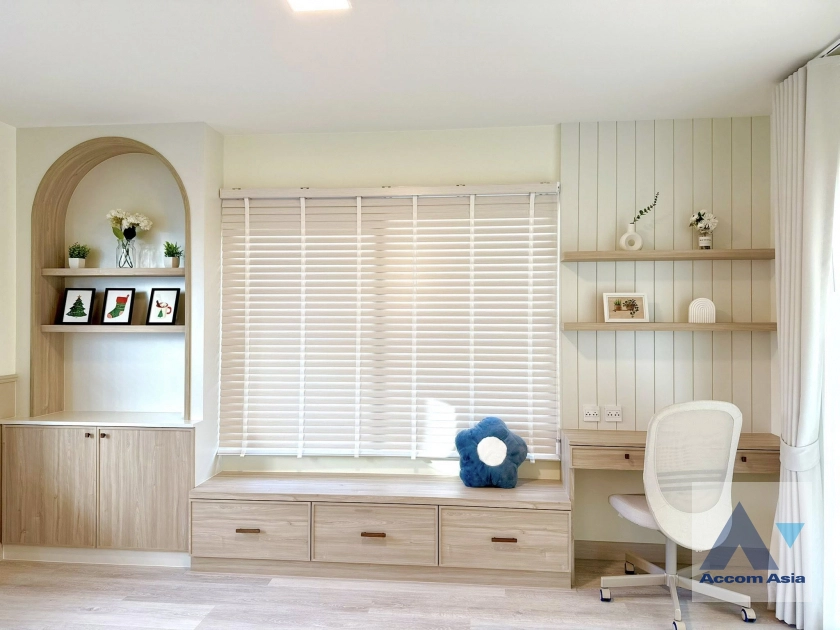 16  4 br House for rent and sale in Samutprakan ,Samutprakan  at Villaggio 3 Srinakarin Bangna AA45053