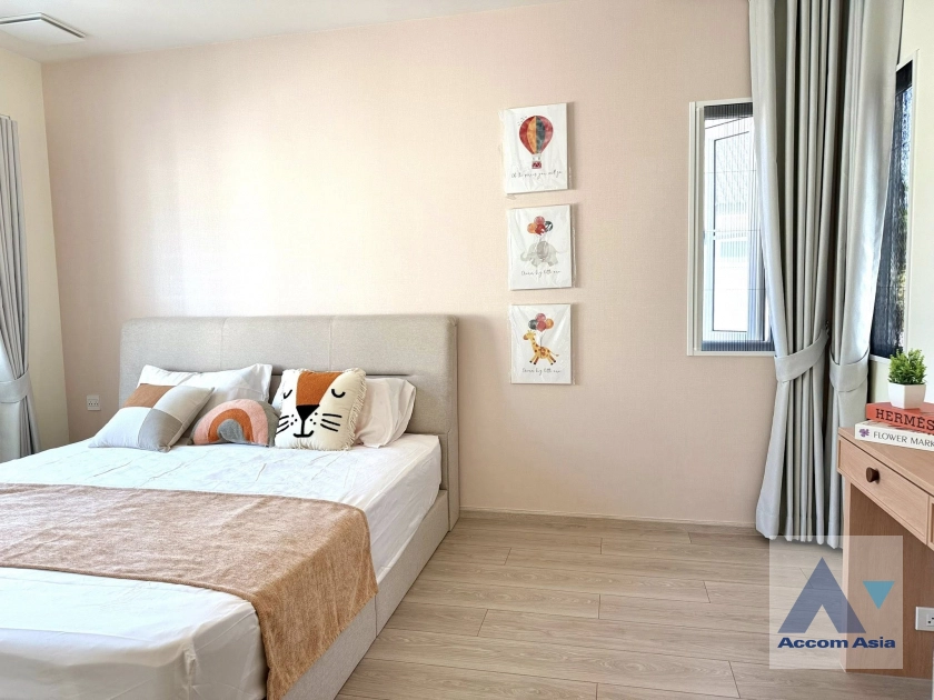 12  4 br House for rent and sale in Samutprakan ,Samutprakan  at Villaggio 3 Srinakarin Bangna AA45053