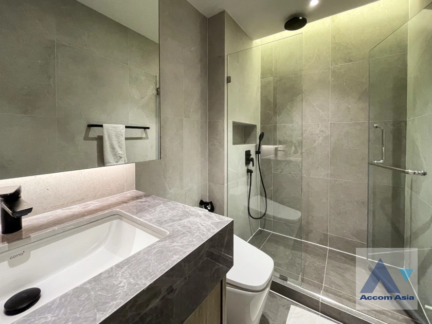 18  2 br Condominium For Sale in Sukhumvit ,Bangkok BTS Thong Lo at Noble Remix AA45054