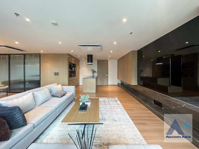 unitCorner Unit |  2 Bedrooms  Condominium For Sale in Sukhumvit, Bangkok  near BTS Thong Lo (AA45054)