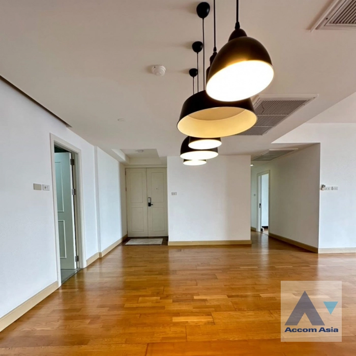 unitBig Balcony |  2 Bedrooms  Condominium For Sale in Ploenchit, Bangkok  near BTS Ploenchit (AA45059)