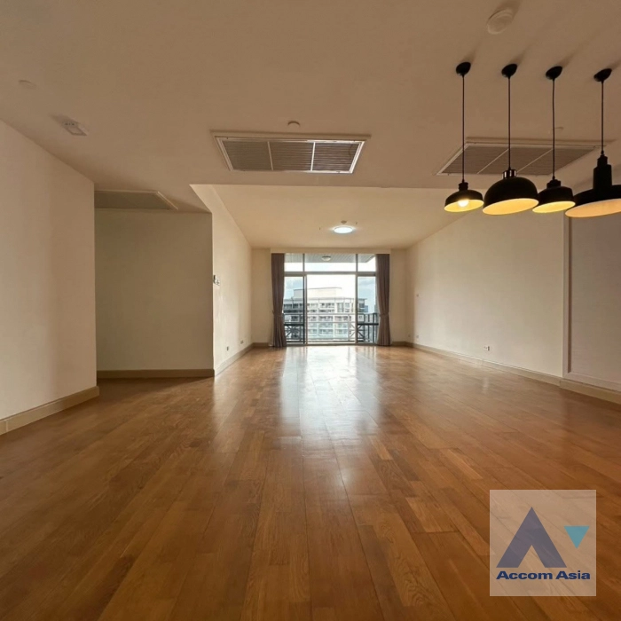unitBig Balcony |  2 Bedrooms  Condominium For Sale in Ploenchit, Bangkok  near BTS Ploenchit (AA45059)