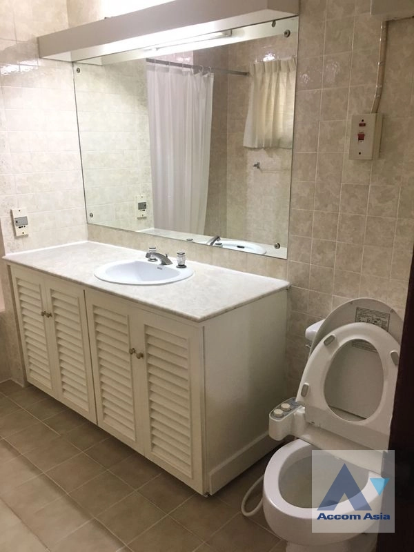 11  3 br Apartment for rent and sale in Sukhumvit ,Bangkok BTS Phrom Phong at Suite For Family AA45060