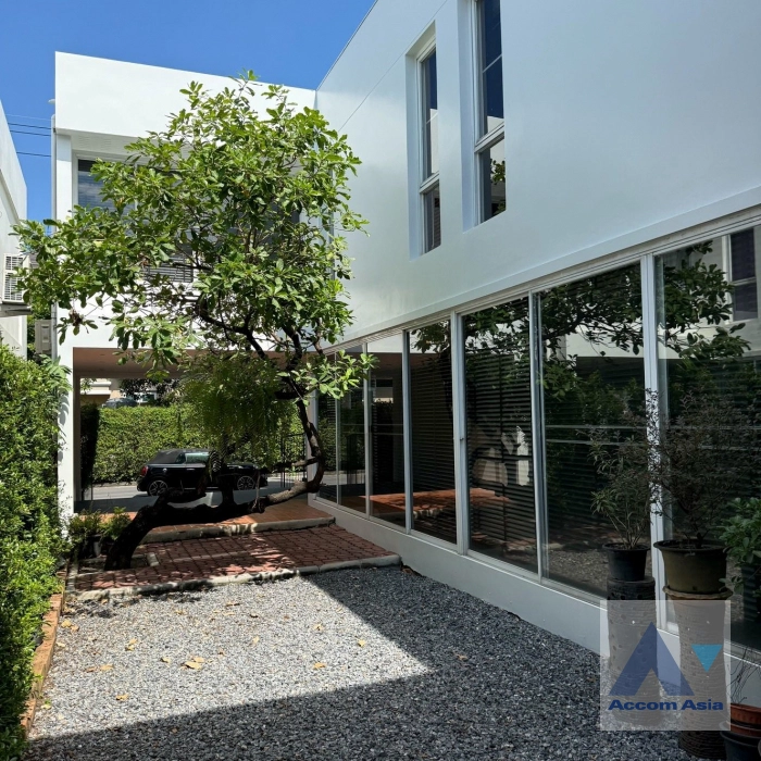 unit 3 Bedrooms  House For Sale in Krungthep Kreetha, Bangkok  (AA45061)