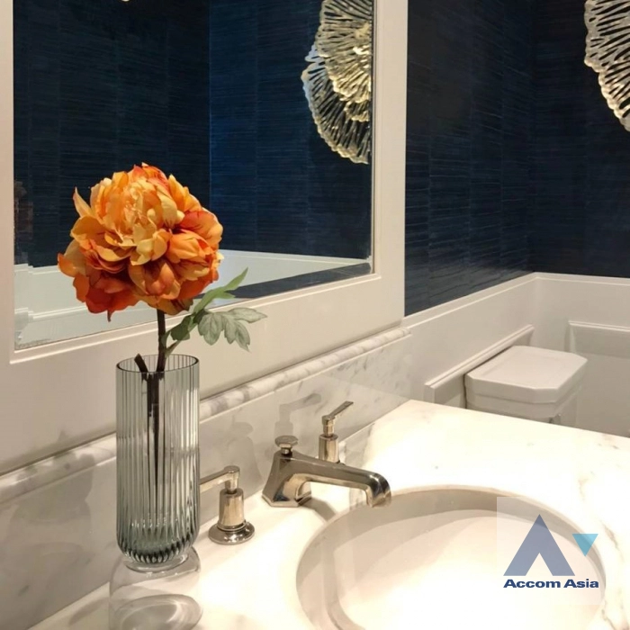 11  2 br Condominium For Rent in Ploenchit ,Bangkok BTS Ploenchit at 98 Wireless AA45064