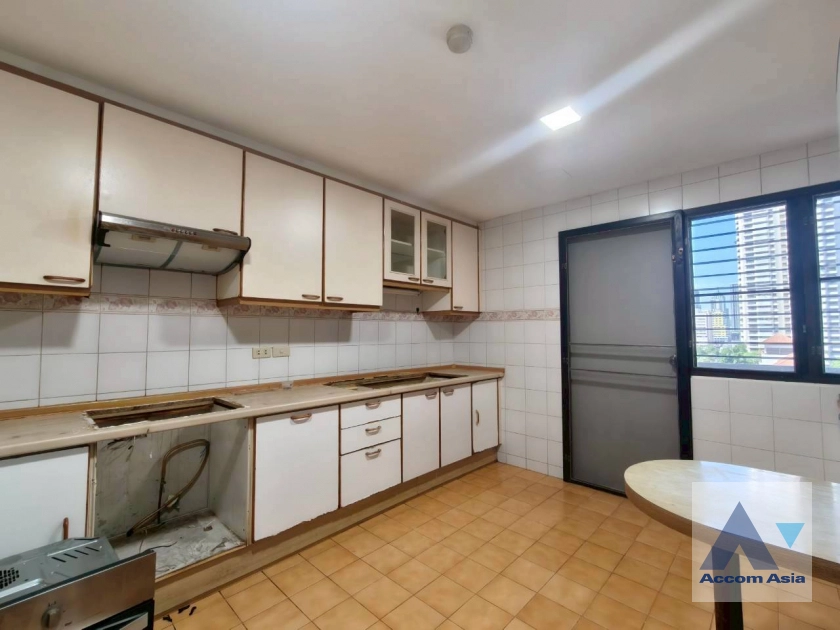 5  2 br Apartment For Rent in Sukhumvit ,Bangkok BTS Nana at Private Environment Space AA45073