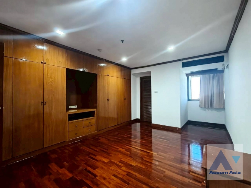 8  2 br Apartment For Rent in Sukhumvit ,Bangkok BTS Nana at Private Environment Space AA45073