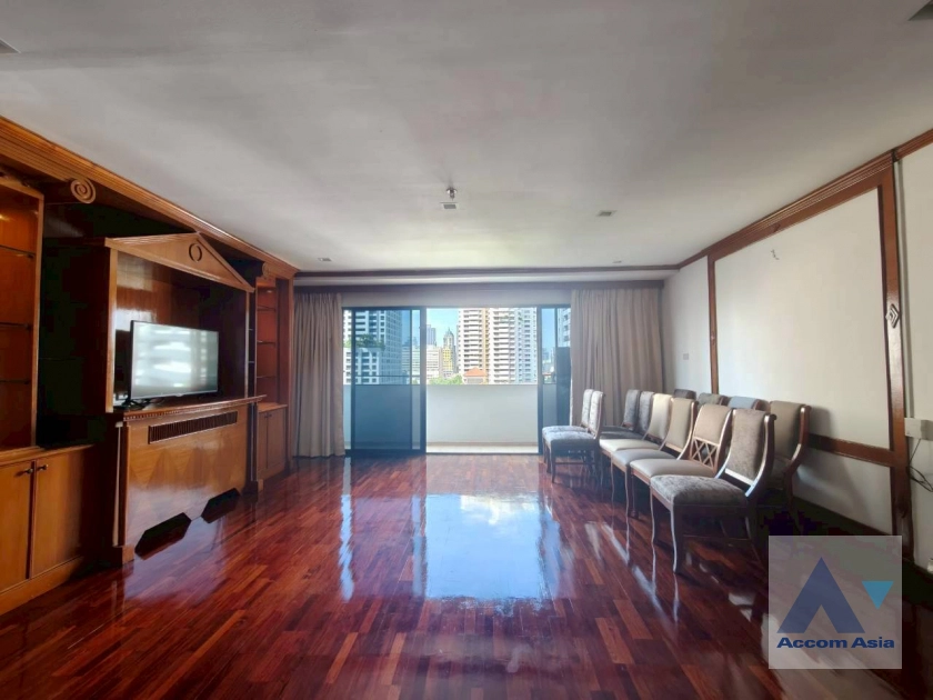  2  2 br Apartment For Rent in Sukhumvit ,Bangkok BTS Nana at Private Environment Space AA45073