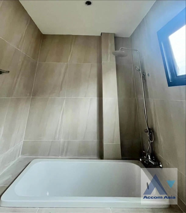 11  4 br House For Sale in Latkrabang ,Bangkok  at Phibunsap Village AA45083