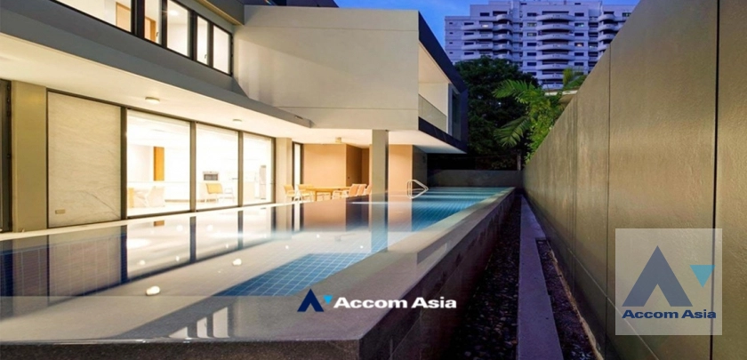 unitPrivate Swimming Pool |  4 Bedrooms  House For Sale in Sukhumvit, Bangkok  near BTS Ekkamai (AA45087)