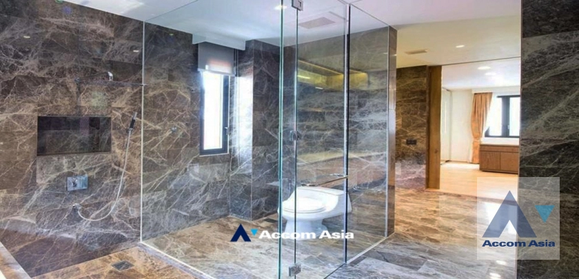 14  4 br House For Sale in Sukhumvit ,Bangkok BTS Ekkamai AA45087