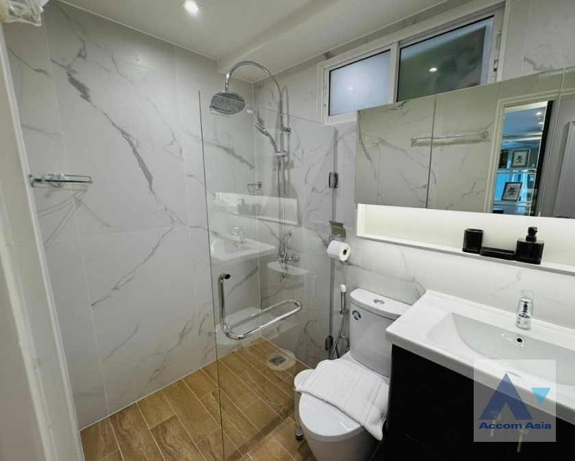 21  3 br Condominium For Rent in Sathorn ,Bangkok BTS Chong Nonsi - BRT Nararam 3 at Fortune Condo Town AA45097