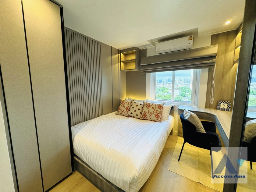 13  3 br Condominium For Rent in Sathorn ,Bangkok BTS Chong Nonsi - BRT Nararam 3 at Fortune Condo Town AA45097