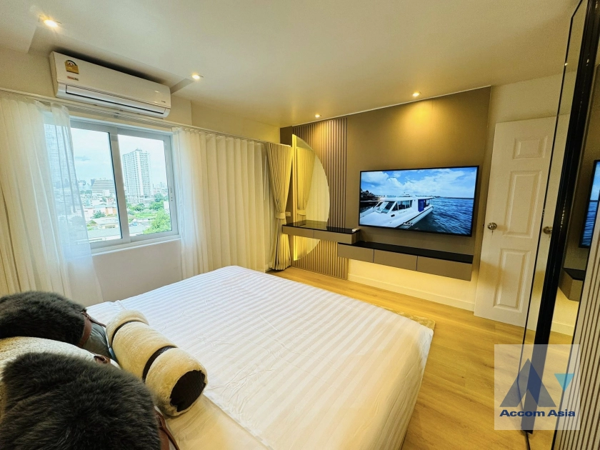 18  3 br Condominium For Rent in Sathorn ,Bangkok BTS Chong Nonsi - BRT Nararam 3 at Fortune Condo Town AA45097