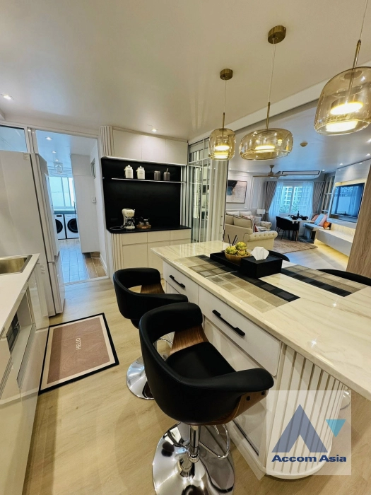 7  3 br Condominium For Rent in Sathorn ,Bangkok BTS Chong Nonsi - BRT Nararam 3 at Fortune Condo Town AA45097