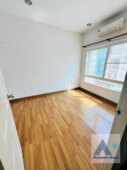 8  3 br Townhouse For Rent in Ratchadaphisek ,Bangkok  at Baan Klang Muang Urbanion Rama 9-Ladprao  AA45098