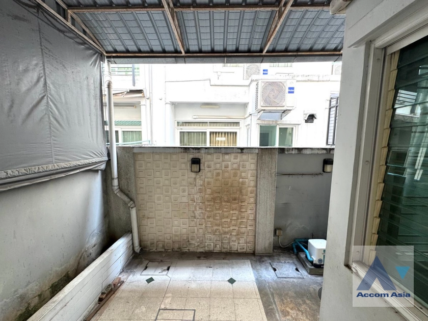 15  3 br Townhouse For Rent in Ratchadaphisek ,Bangkok  at Baan Klang Muang Urbanion Rama 9-Ladprao  AA45098