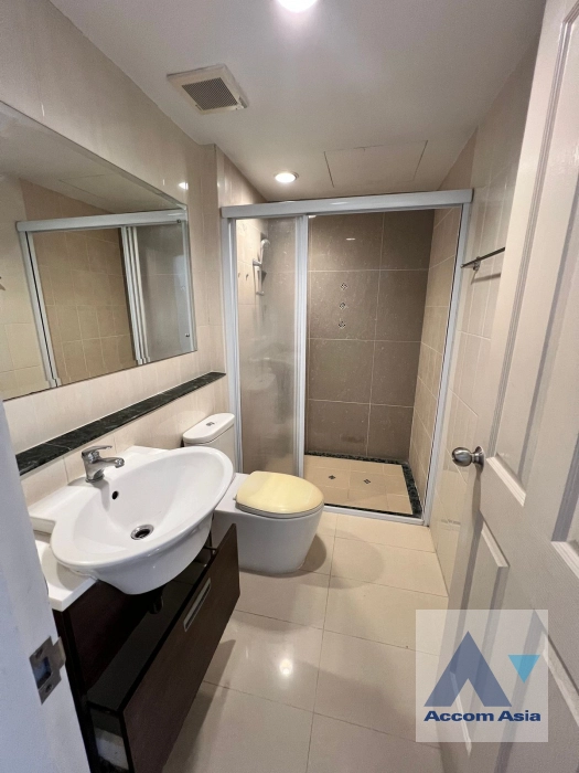 12  3 br Townhouse For Rent in Ratchadaphisek ,Bangkok  at Baan Klang Muang Urbanion Rama 9-Ladprao  AA45098