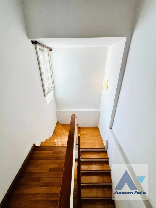 5  3 br Townhouse For Rent in Ratchadaphisek ,Bangkok  at Baan Klang Muang Urbanion Rama 9-Ladprao  AA45098