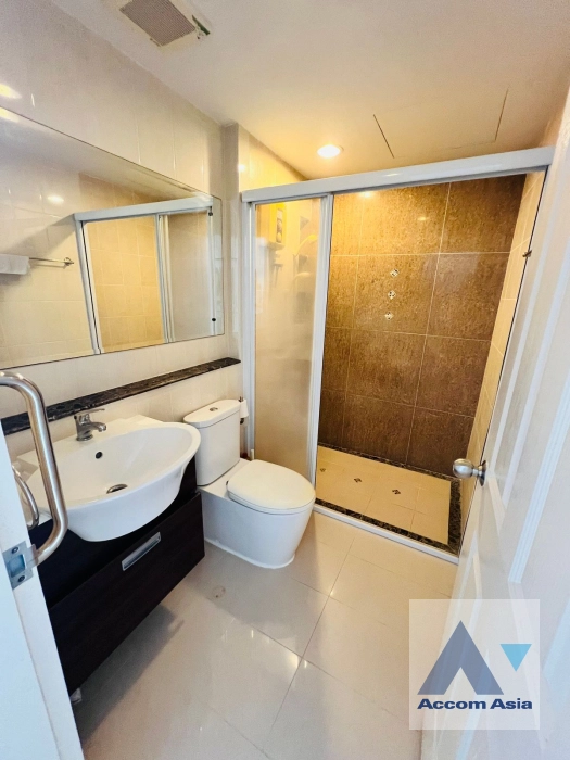 13  3 br Townhouse For Rent in Ratchadaphisek ,Bangkok  at Baan Klang Muang Urbanion Rama 9-Ladprao  AA45098