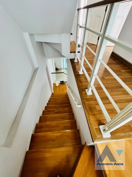 6  3 br Townhouse For Rent in Ratchadaphisek ,Bangkok  at Baan Klang Muang Urbanion Rama 9-Ladprao  AA45098