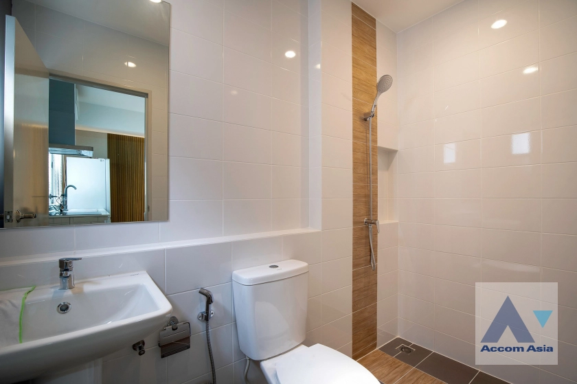 19  3 br Townhouse for rent and sale in Samutprakan ,Samutprakan  at House AA45104