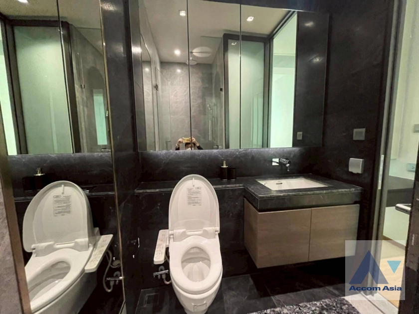 6  2 br Condominium for rent and sale in Ploenchit ,Bangkok BTS Chitlom at 28 Chidlom AA45109