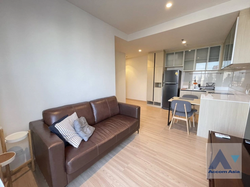 unit 1 Bedroom  Condominium For Rent in Sukhumvit, Bangkok  near BTS Ekkamai (AA45113)