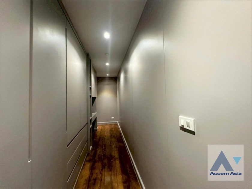 33  4 br Townhouse for rent and sale in Sukhumvit ,Bangkok BTS Thong Lo AA45115