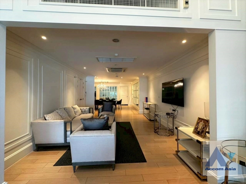  1  4 br Townhouse for rent and sale in Sukhumvit ,Bangkok BTS Thong Lo AA45115