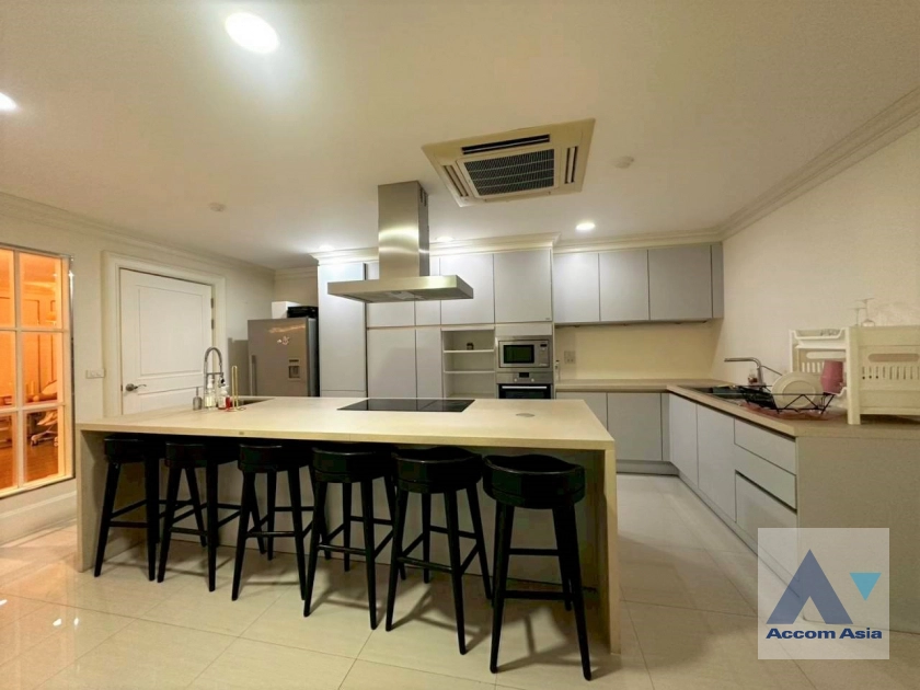 9  4 br Townhouse for rent and sale in Sukhumvit ,Bangkok BTS Thong Lo AA45115